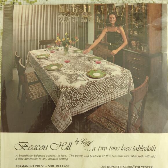 Vintage Beacon Hill by G&W A Two Tone Lace Tablecloth 63" x 108" Oblong - Picture 11 of 11